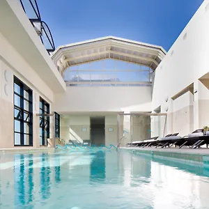 Szálloda Starhotels Grand Milan, Saronno